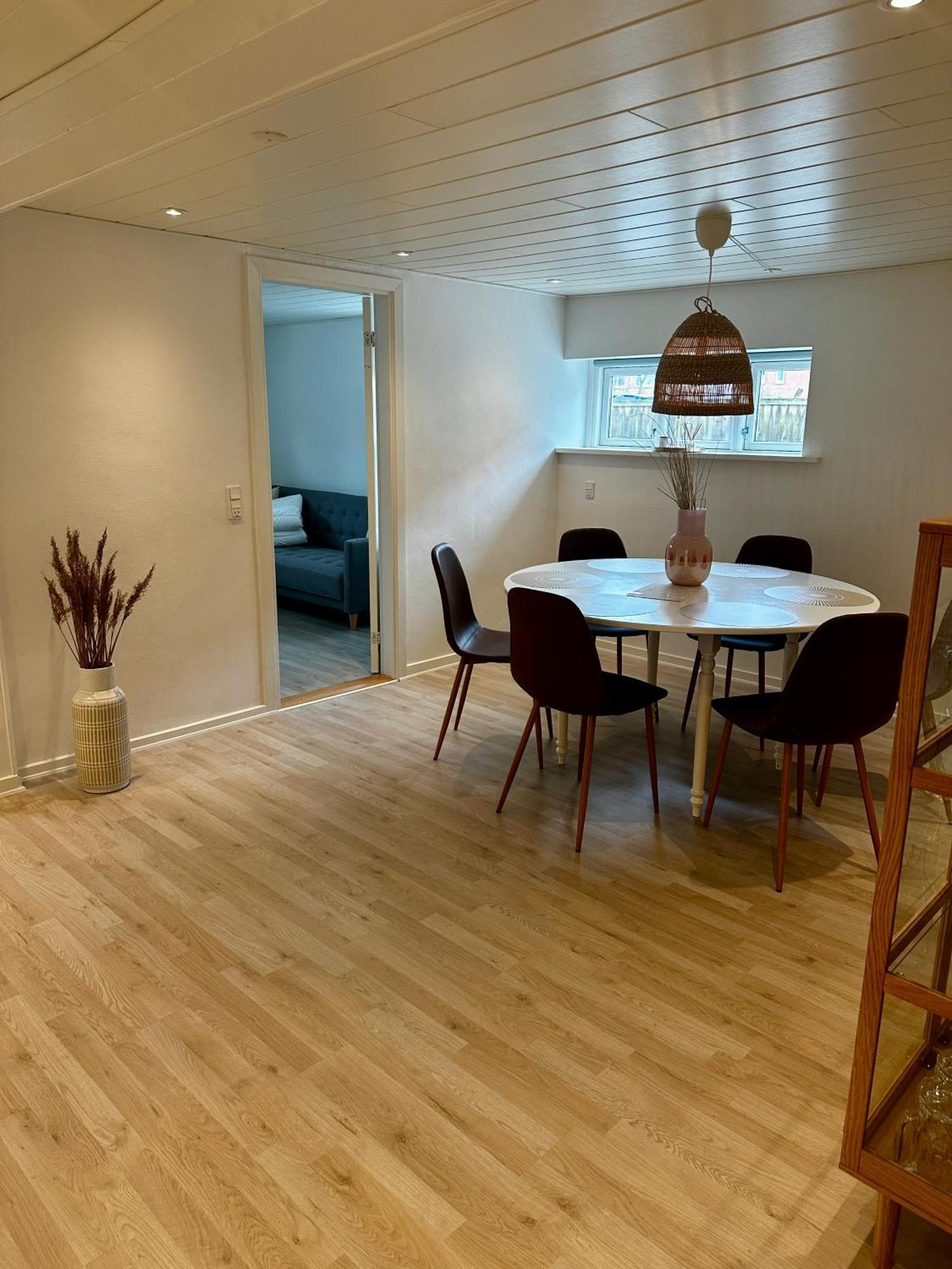 Skon Lejlighed Med Egen Terrasse Og Have Taet Pa Centrum I Skagen Exterior photo